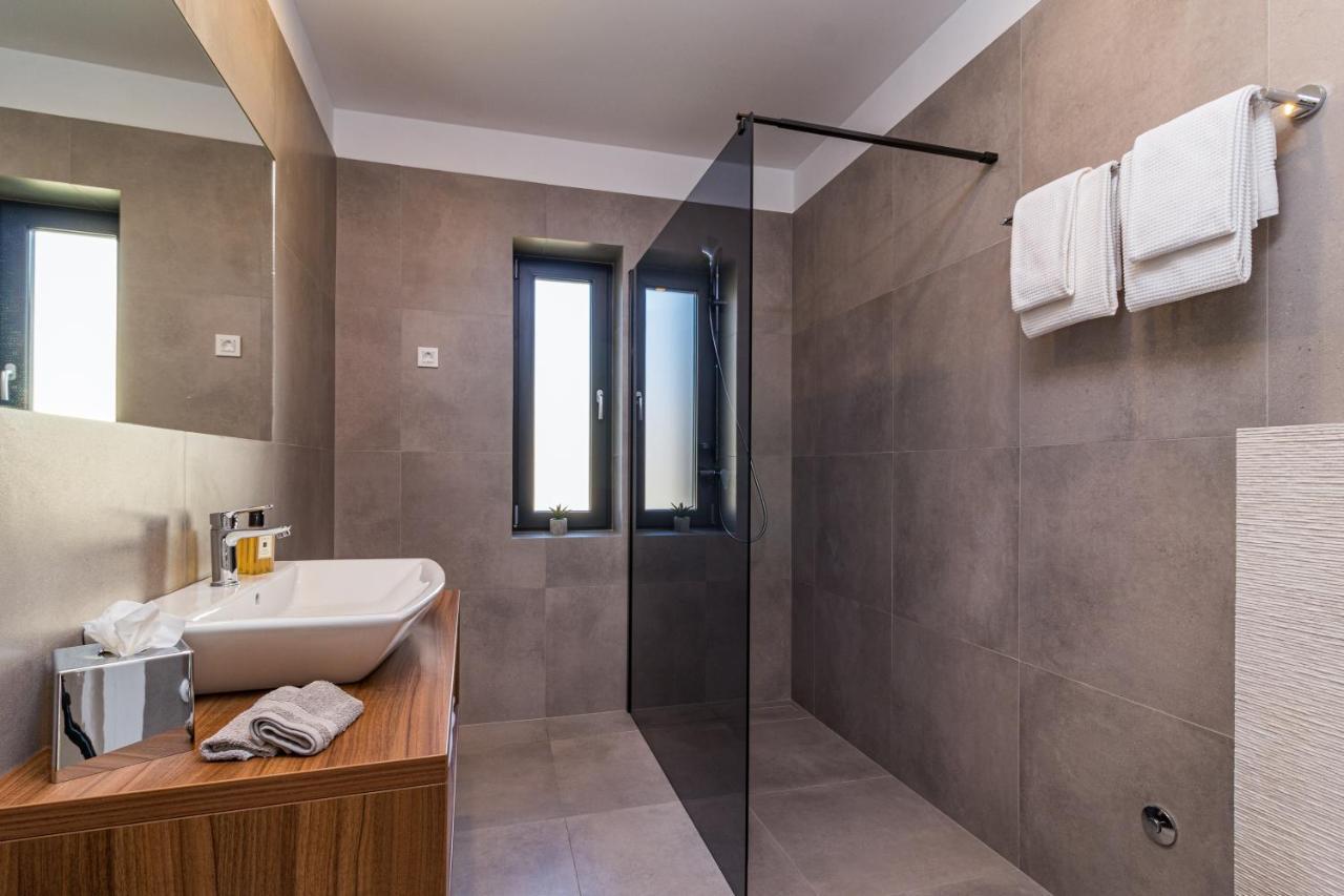 Casa Rovigno Hotel ภายนอก รูปภาพ