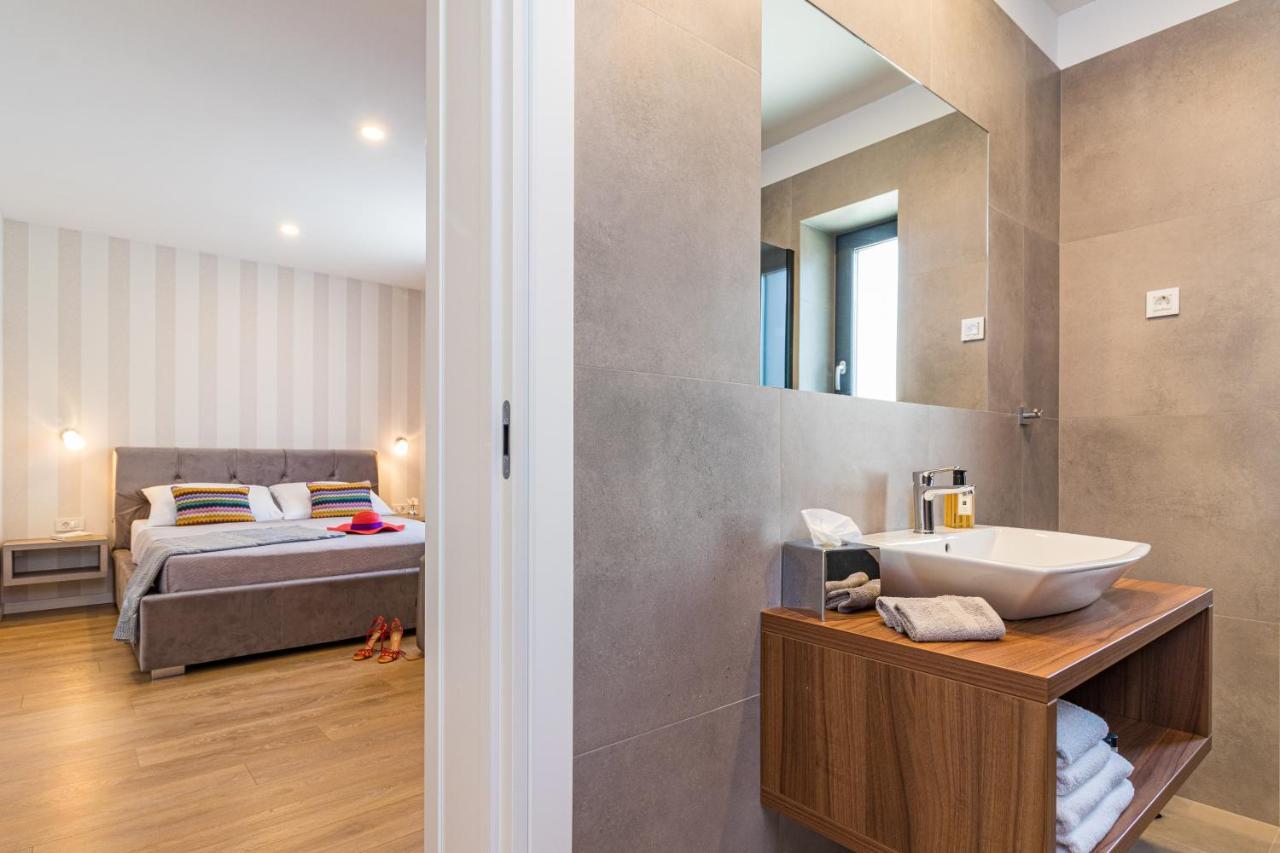 Casa Rovigno Hotel ภายนอก รูปภาพ