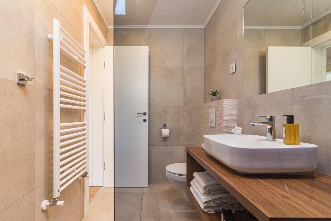 Casa Rovigno Hotel ภายนอก รูปภาพ