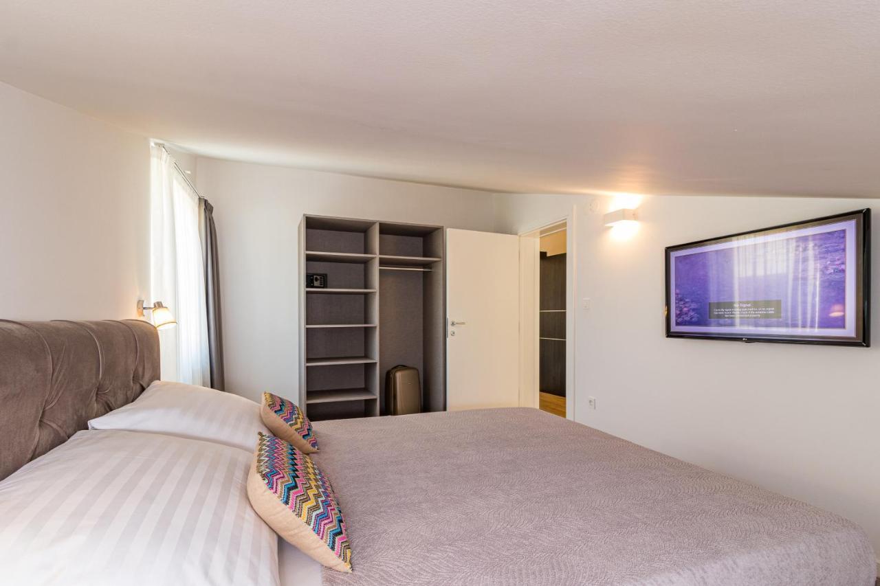 Casa Rovigno Hotel ภายนอก รูปภาพ