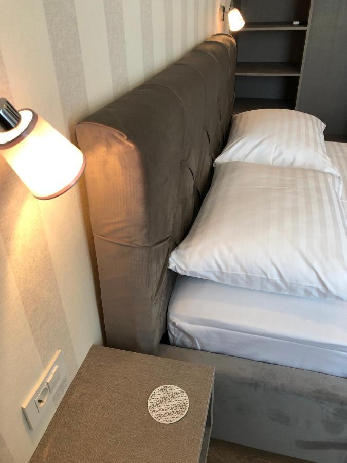 Casa Rovigno Hotel ภายนอก รูปภาพ